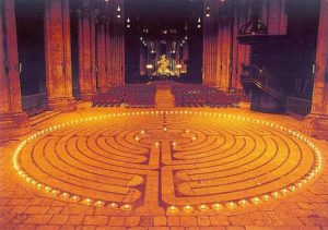 Le labyrinthe de Chartres en Balance